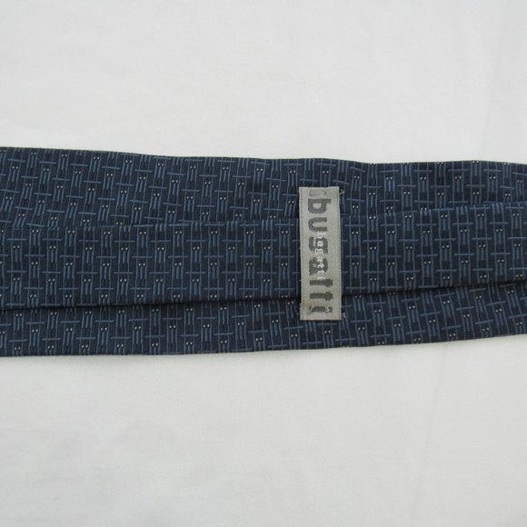 Bugatti Tie - Men's Blue Basket Weave Pattern, 100% Silk Necktie 3.5 in X 58 in - Picture 2 of 5